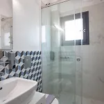Aonia Luxurious Modern Boutique *