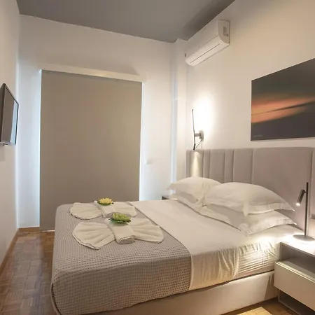Aonia Luxurious Modern Boutique * Chalkida