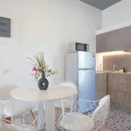 Aonia Luxurious Modern Boutique Apartment Chalkida