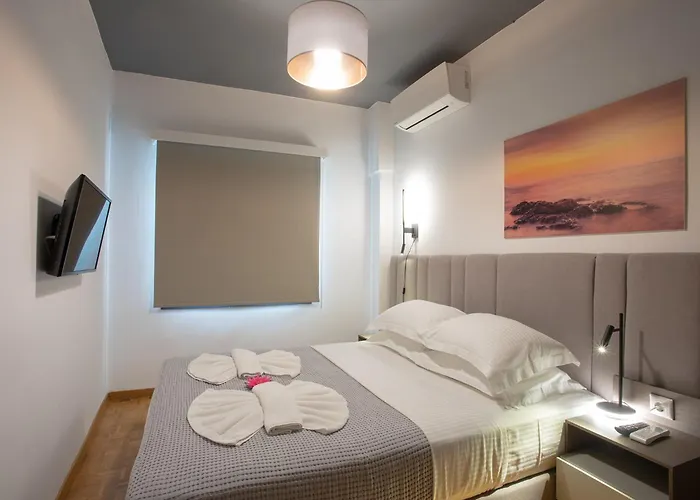 Aonia Luxurious Modern Boutique Apartment Chalkida