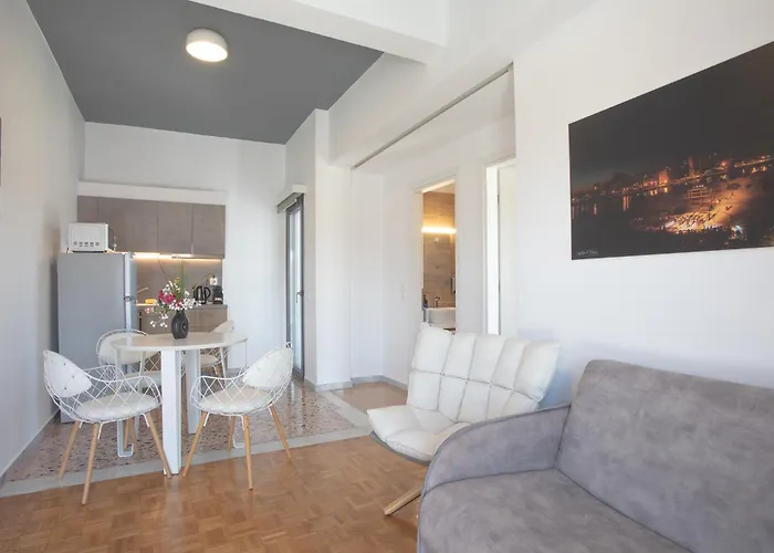 Aonia Luxurious Modern Boutique Chalkida