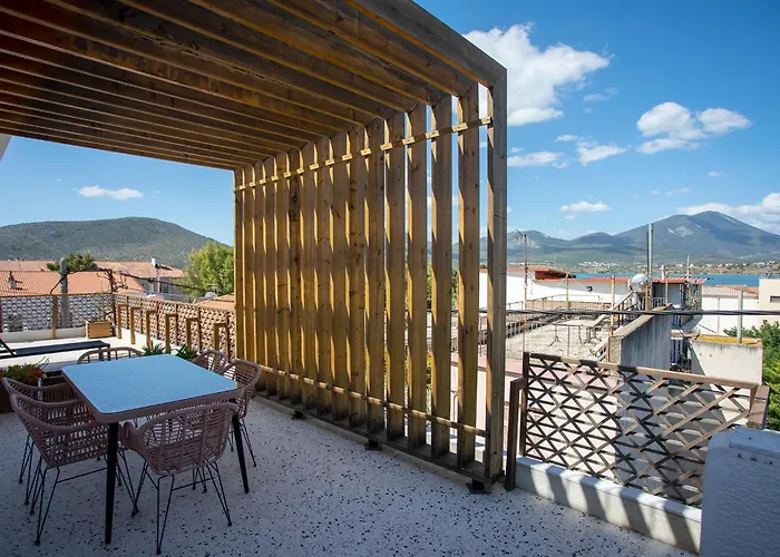 Aonia Luxurious Modern Boutique Apartment Chalkida